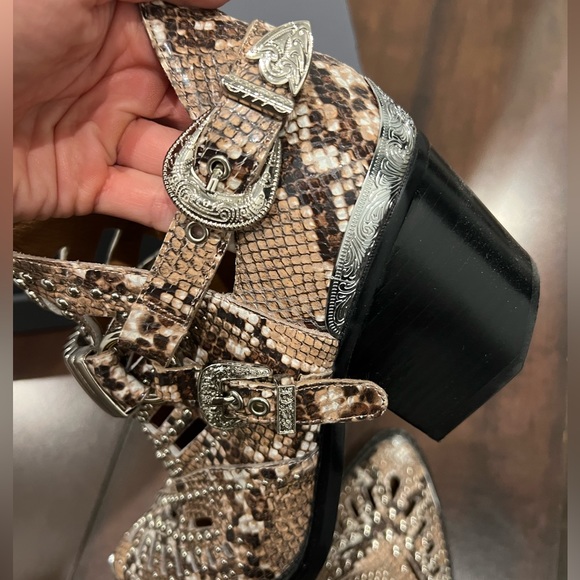 Jeffrey Campbell Calhoun cutout bootie - Picture 3 of 5